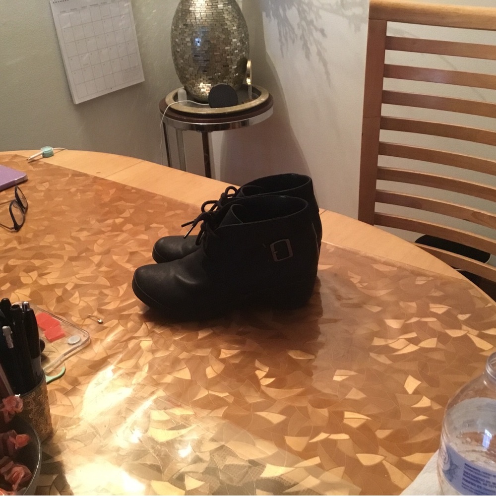 Merrell Women's Black Ankle Boots - Picture 2 of 7